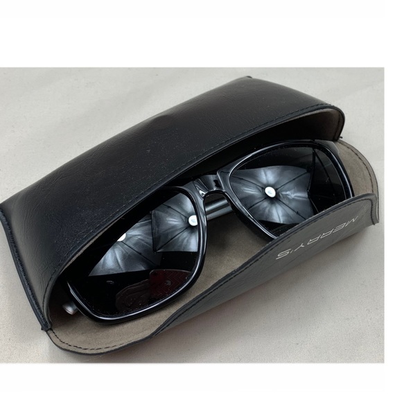 Merry’s Sunglass and Case - Picture 3 of 4